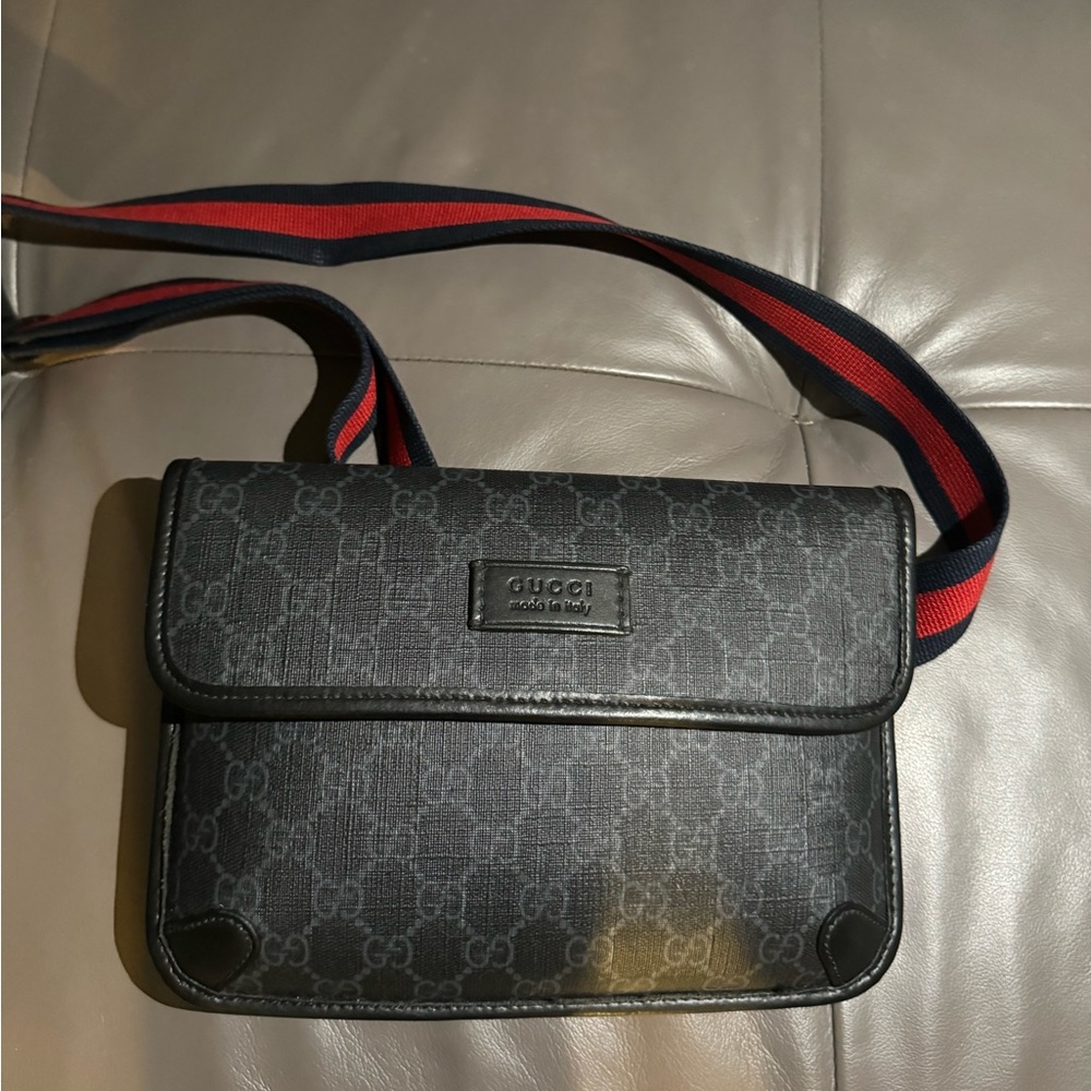 Gucci Unisex Crossbody or Belt Bag.